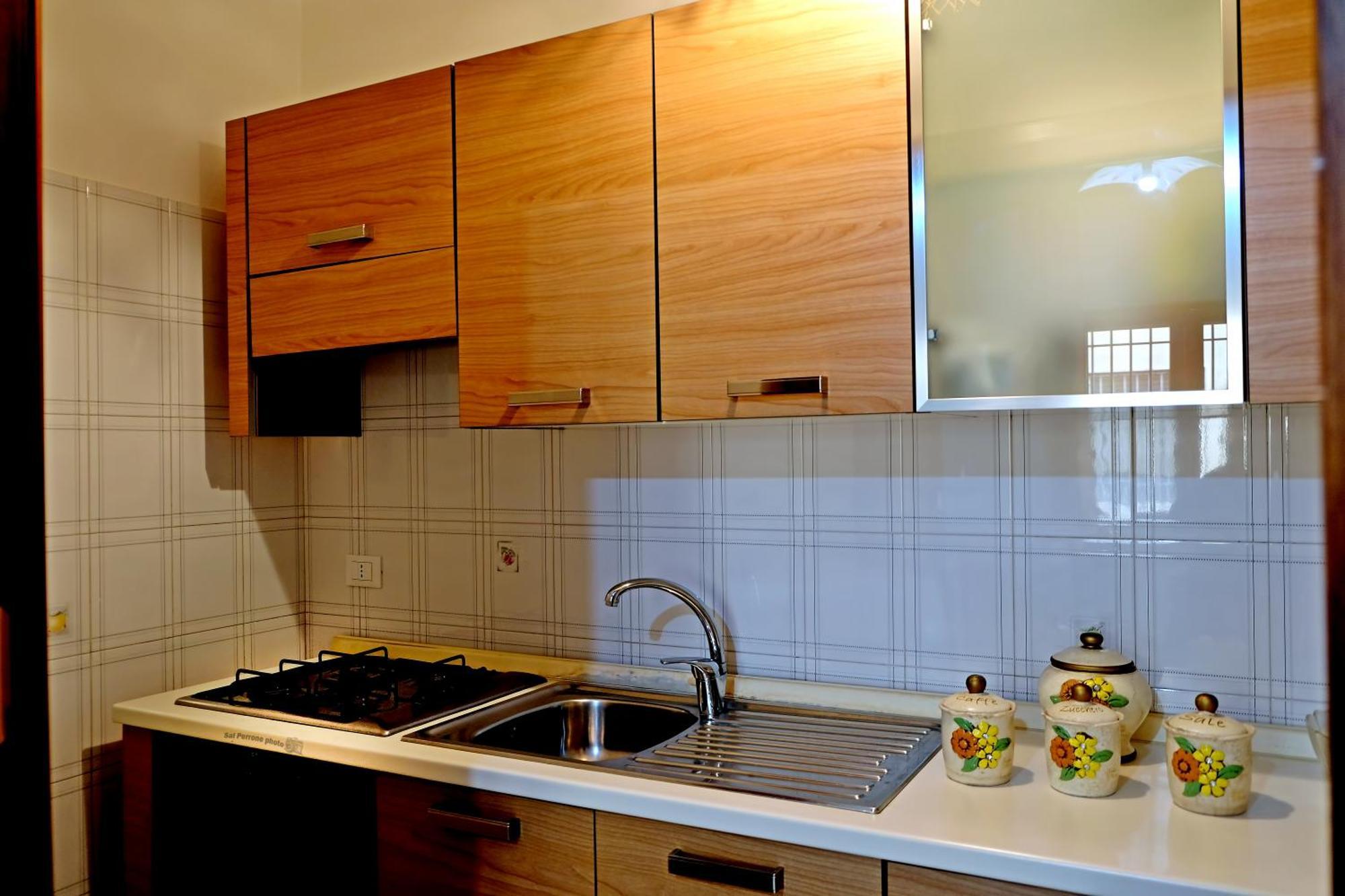 Da Giuseppe Apartments 마자라데발로 외부 사진